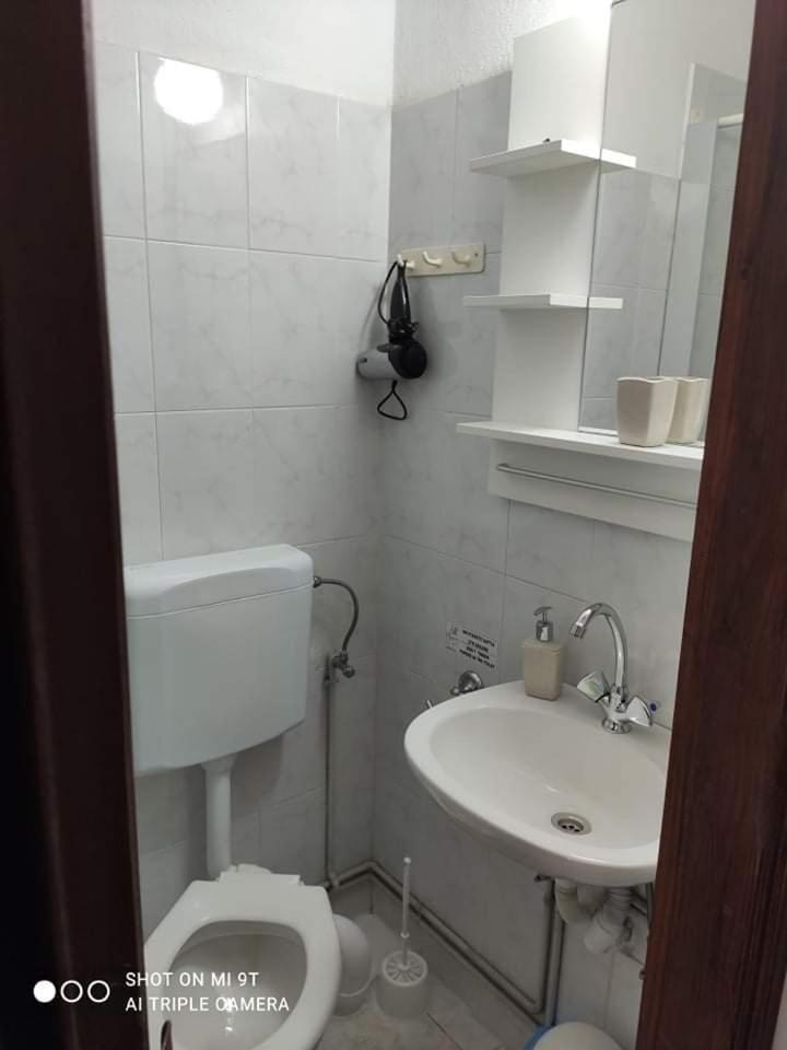 Sivota Rooms Athanasiou Bilik gambar